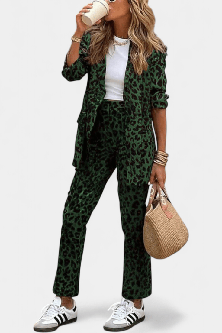 Gerhild – Hemd & Hose mit Leopardenmuster Set von Amora Bern, Ansicht 3