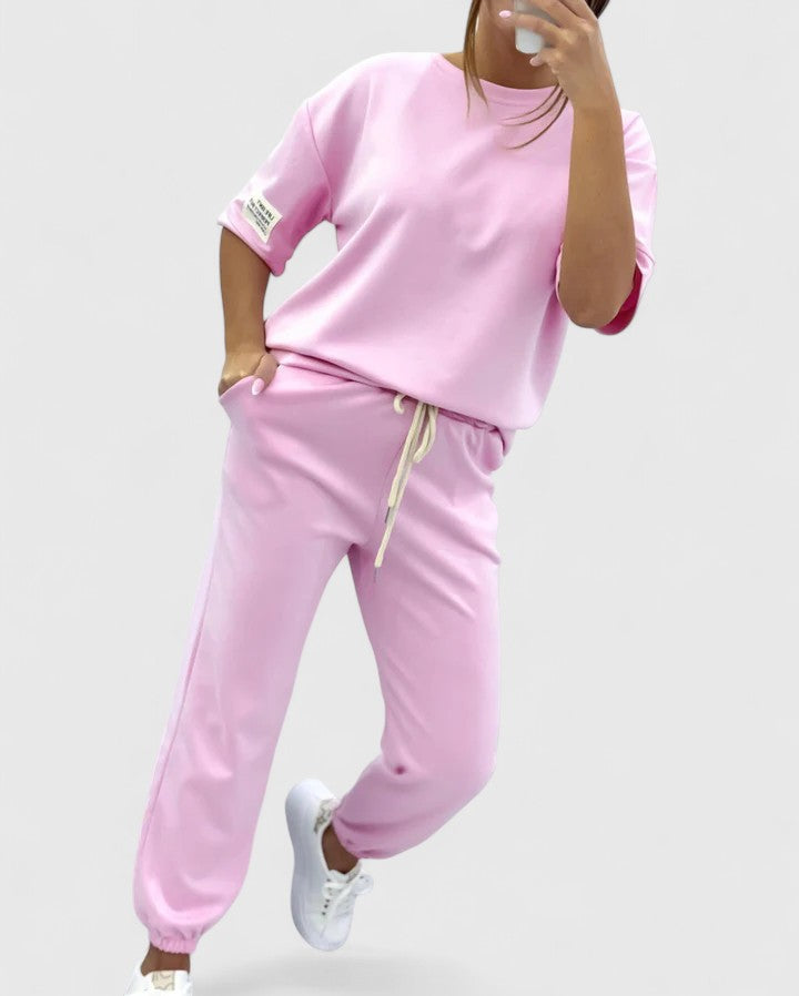 Stacy Bequemes zweiteiliges Set, Produktansicht