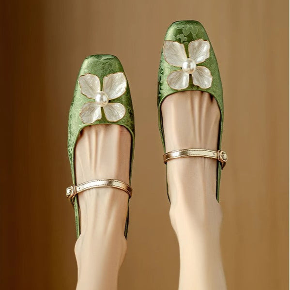Rosamunde – Slingpumps mit Blütenapplikation von Amora Bern, Ansicht 9
