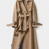 Perpetua – Zweireihiger Trenchcoat mit Gürtel von Amora Bern