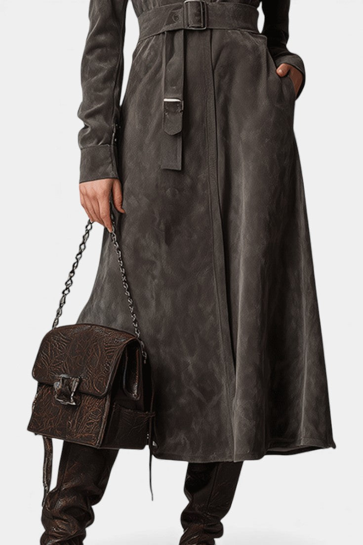 Kunhilde – Langer Mantel im Western-Stil mit Gürtel von Amora Bern, Ansicht 3