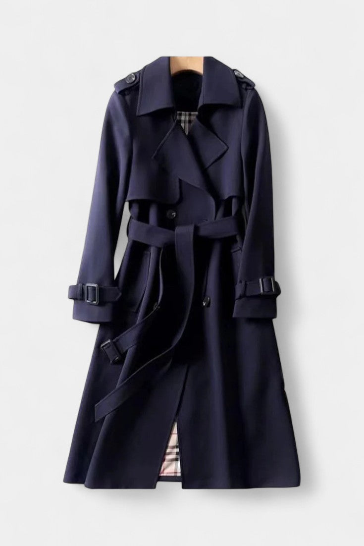 Perpetua – Zweireihiger Trenchcoat mit Gürtel von Amora Bern, Ansicht 10