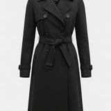 Perpetua – Zweireihiger Trenchcoat mit Gürtel von Amora Bern, Ansicht 3