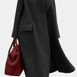 Konradine – Langer Oversize-Mantel mit Zweireiher von Amora Bern, Ansicht 11
