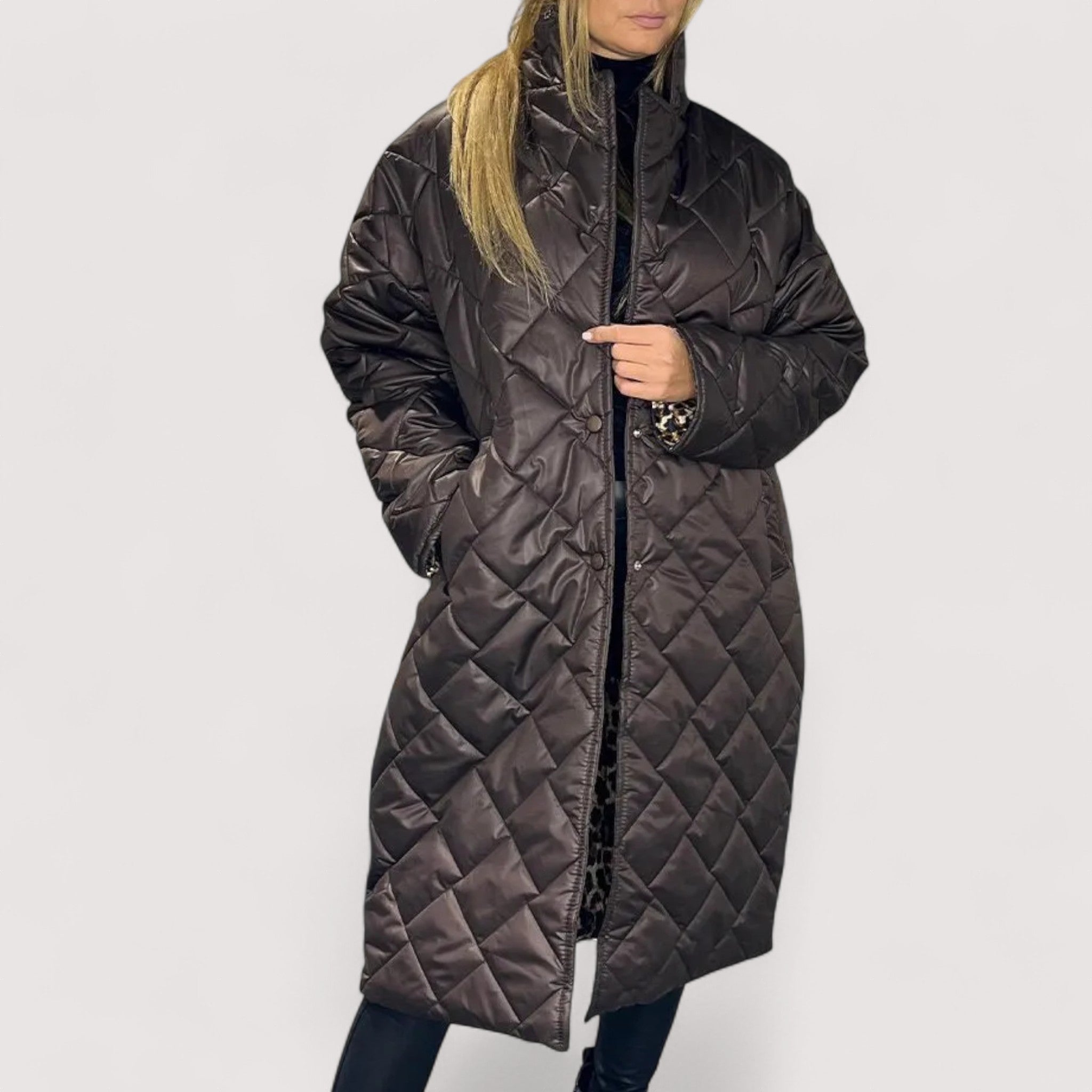 Ofira™ | Wendbarer Steppmantel mit Leopardenfutter