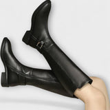 Theodelinde – Kniehohe Damenstiefel mit Schnalle von Amora Bern, Ansicht 4