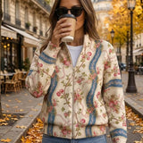 Sabine – Strickjacke mit Rosenrankenmuster von Amora Bern, Ansicht 2