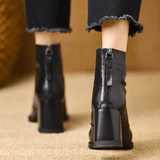 Herswinda – Edle Stiefeletten mit mittelhohem Absatz von Amora Bern, Ansicht 3