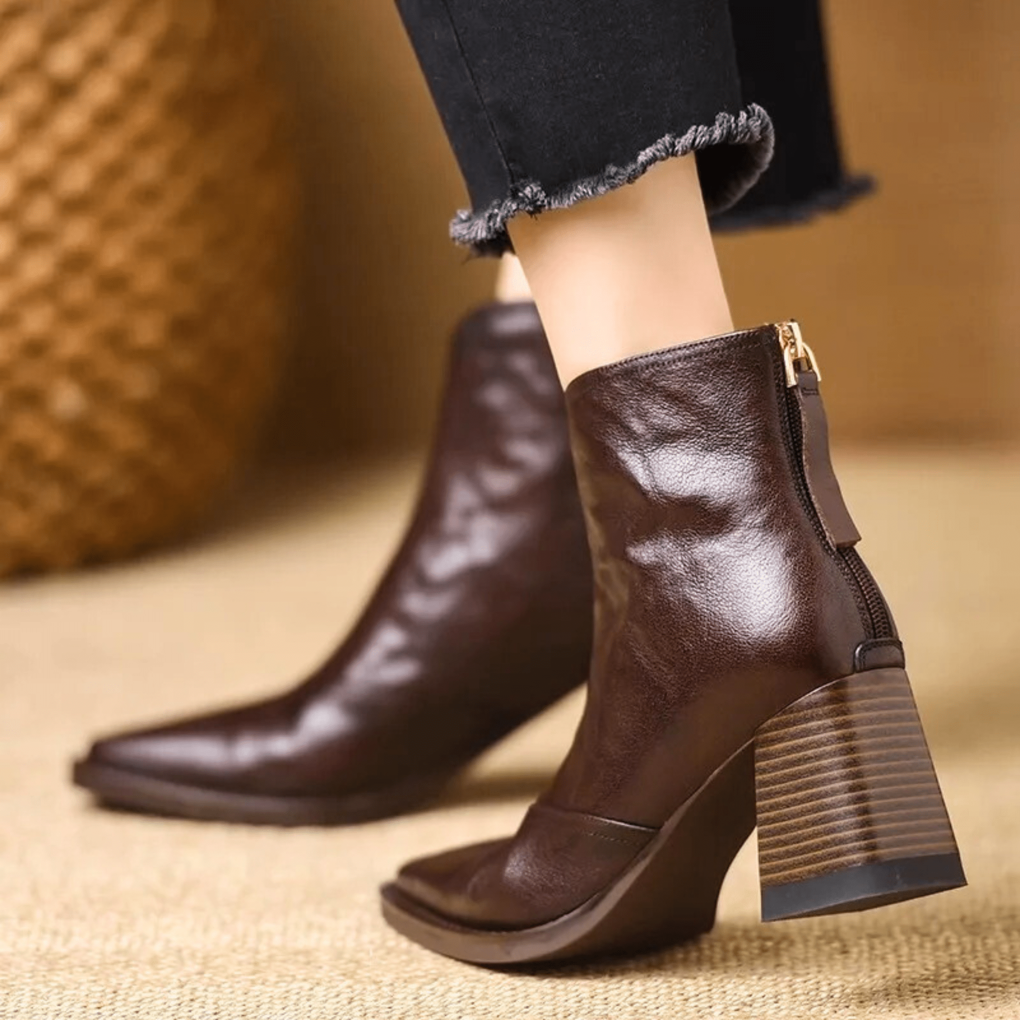Herswinda – Edle Stiefeletten mit mittelhohem Absatz von Amora Bern, Ansicht 7