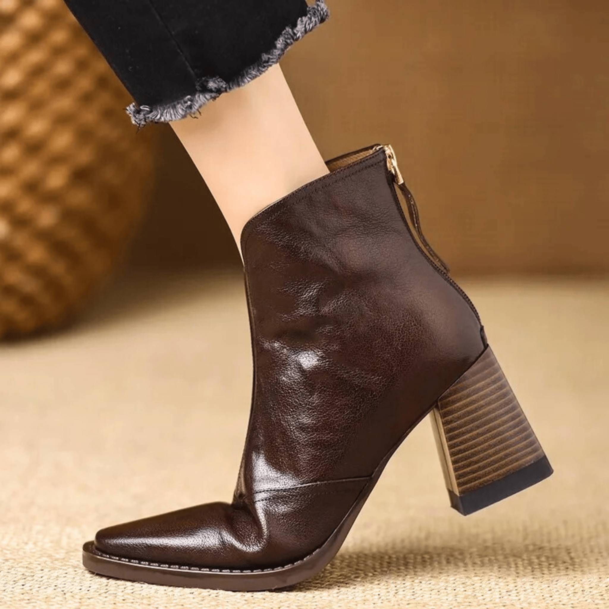 Herswinda – Edle Stiefeletten mit mittelhohem Absatz von Amora Bern, Ansicht 9